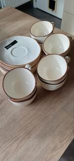 8 delig koffieservies, Maison & Meubles, Cuisine | Vaisselle, Enlèvement, Comme neuf, Assiettes(s)