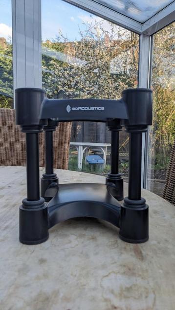 IsoAcoustics ISO-L8R 200 monitor statieven beschikbaar voor biedingen