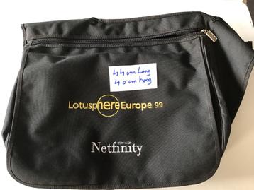 nieuwe laptoptas Lotus van 44 cm lang beschikbaar voor biedingen