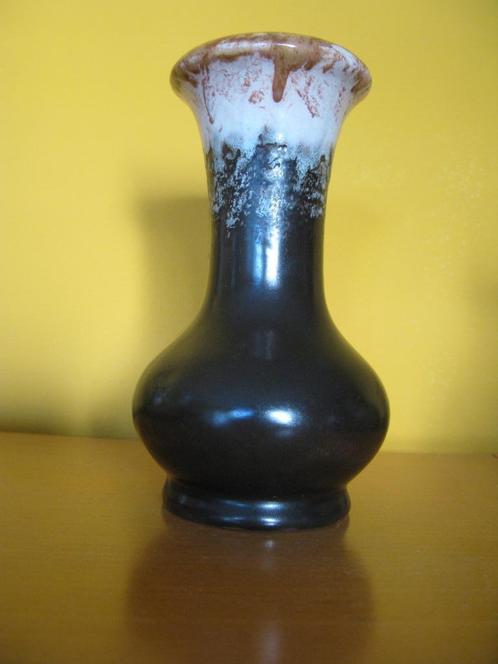 Vase Belge en céramique numéro 250, Antiek en Kunst, Antiek | Keramiek en Aardewerk, Ophalen of Verzenden