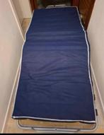 Logeerbed, Huis en Inrichting, Ophalen, Zo goed als nieuw, Eenpersoons, Blauw