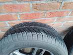 Jantes et pneus hiver. 205/65 R 16, 12000km. Pour Ford Fiest, 205 mm, Band(en), 16 inch, Gebruikt