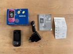Vintage zwarte gsm Nokia 2220 slide + oplader!, Telecommunicatie, Mobiele telefoons | Nokia, Ophalen of Verzenden, Gebruikt, Zwart