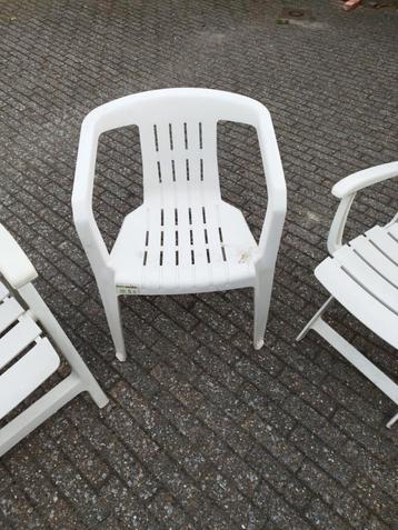 Gratis tuinstoel op te halen. Moeten ASAP weg. beschikbaar voor biedingen