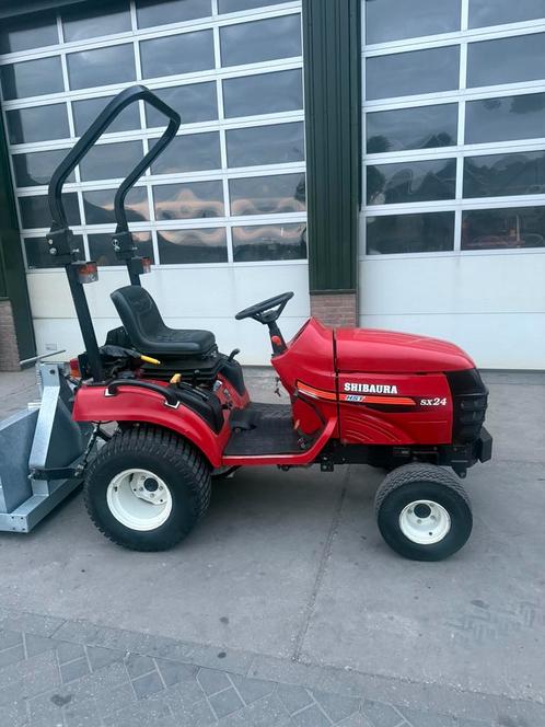Shibaura mini tractor hydrostaat 24pk, Hobby en Vrije tijd, Modelauto's | 1:32, Zo goed als nieuw, Ophalen