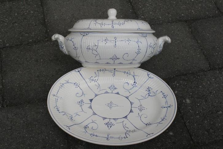 Boch ovalen legumier (jaren 20) + gratis schotel, Antiek en Kunst, Antiek | Servies los, Ophalen of Verzenden