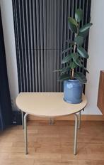 Vintage half rond salon tafeltje lessenaar Tubax, Huis en Inrichting, Ophalen, Gebruikt, 50 tot 100 cm, 50 tot 75 cm