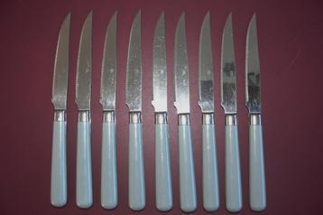 9 couteaux à steak GRIS Guy Degrenne modèle Bolero beschikbaar voor biedingen