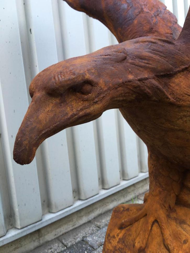 grande pierre en oxyde d'aigle servant à attraper ses proies, Jardin & Terrasse, Statues de jardin, Animal, Pierre, Enlèvement ou Envoi