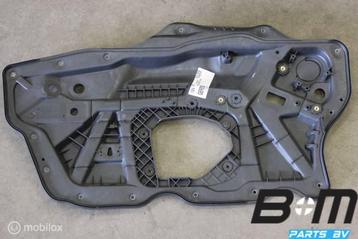 Deurpaneel Scirocco links voor 1Q0837755 beschikbaar voor biedingen