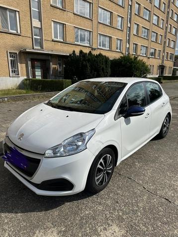 Peugeot 208 1.2i beschikbaar voor biedingen