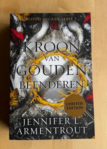 Blood and Ash 3 -Kroon van gouden Beenderen-Armentrout-NIEUW beschikbaar voor biedingen