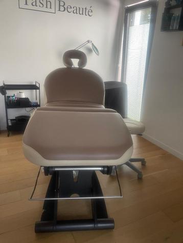 Behandelstoel massage tafel NIEUW luxe uitvoering