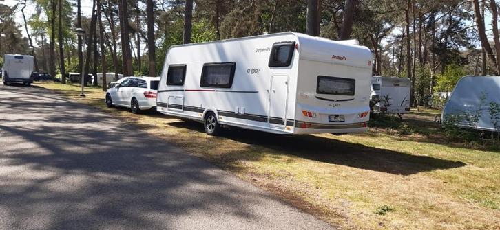 dethleffs 565 caravan, Caravans en Kamperen, Caravans, Bedrijf, tot en met 6, Rondzit, Dethleffs, 2 aparte bedden, Frans bed, Omvormbare zithoek