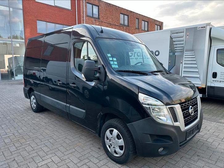 Nissan nv400 2.3dci 145pk euro6 L2H2 2018 export, Auto's, Bestelwagens en Lichte vracht, Bedrijf, Nissan, Diesel, Euro 6, Handgeschakeld