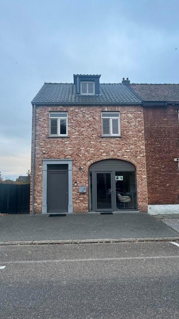 Half open huis te huur met 3 slp in Peer centrum, Immo, Maisons à louer, Province de Limbourg, Maison de coin, En direct du propriétaire