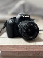 Canon EOS 700D + accessoires – 250 €, Audio, Tv en Foto, Fotocamera's Digitaal, Gebruikt, Spiegelreflex, Canon, Minder dan 4 keer