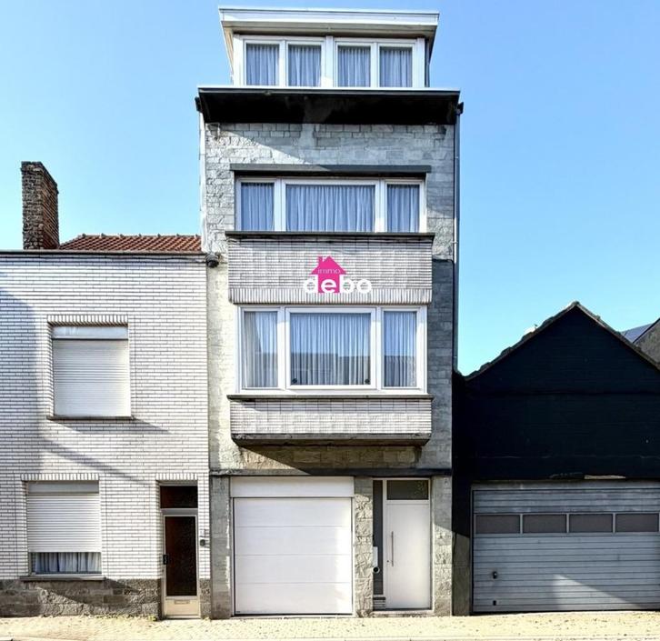 Woning te koop in Oostende, Immo, Huizen en Appartementen te koop, Provincie West-Vlaanderen, tot 200 m², Tussenwoning, D