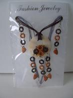 KETTING MET OORBELLEN PARELMOER KRANSJES (3) NIEUW, Kunststof, Verstelbaar, Bruin, Nieuw