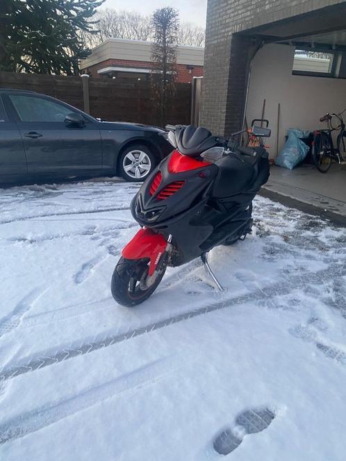 Yamaha aerox 50cc, Fietsen en Brommers, Scooters | Yamaha, Gebruikt, Aerox, Klasse B (45 km/u), Tweetakt, Ophalen of Verzenden