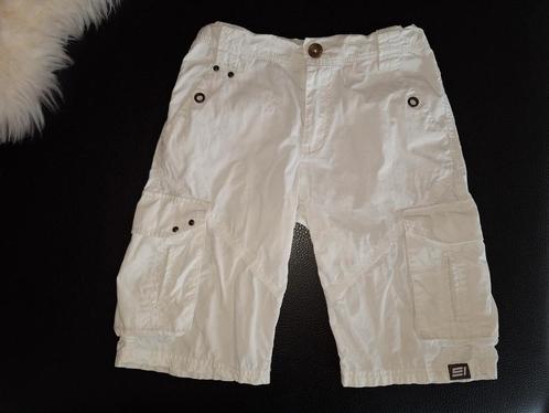 Witte short Someone in maat 140, Kinderen en Baby's, Kinderkleding | Maat 140, Zo goed als nieuw, Jongen, Broek, Ophalen of Verzenden