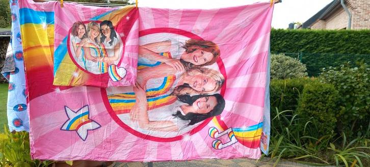 Dekbedovertrek, handdoek, poncho K3, Winnie Pooh, Tijgertje, Kinderen en Baby's, Kinderkamer | Beddengoed, Zo goed als nieuw, Dekbedovertrek