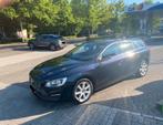 Volvo V60 D2 Momentum 2017 - Magic Blue Metallic - 120 pk, Automaat, Euro 6, Blauw, V60