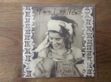 single toni childs beschikbaar voor biedingen