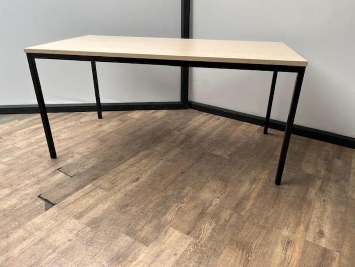 Simpele kantinevergadertafel – Ahorn (160), Huis en Inrichting, Tafelkleden, Ophalen