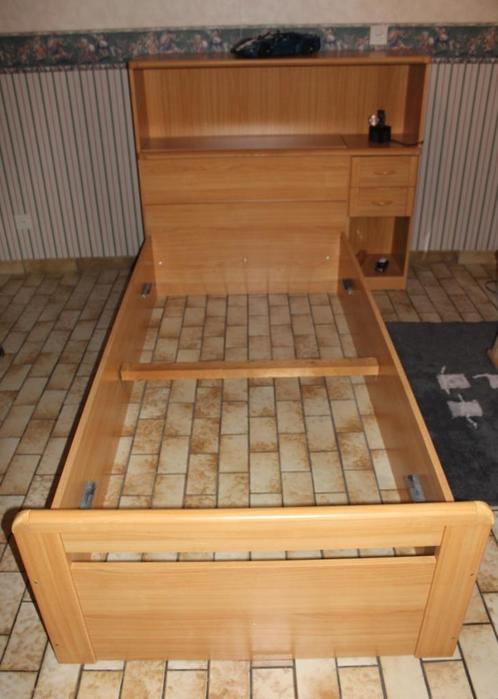 Eénpersoonsbed met 2 lades en een deken opbergruimte, Huis en Inrichting, Slaapkamer | Bedden, Gebruikt, Eenpersoons, 90 cm, 200 cm