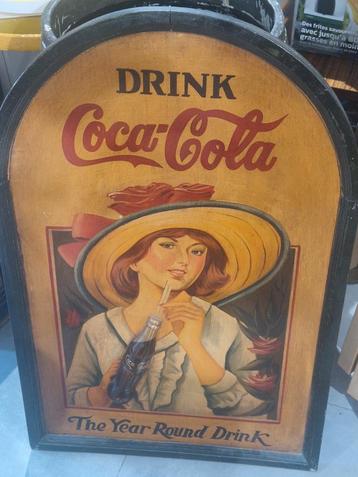 Houten bord  Coca - Cola, in reliëf   , wanddecoratie  beschikbaar voor biedingen