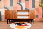 Vintage dressoir Scandinavisch design walnoot 1960, Antiek en Kunst, Antiek | Meubels | Kasten, Ophalen of Verzenden