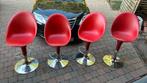 Vier mooie rode barkrukken, Ophalen, Kunststof, Gebruikt, 60 tot 90 cm
