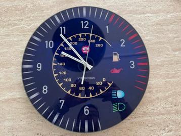 Horloge murale tachymètre automobile beschikbaar voor biedingen