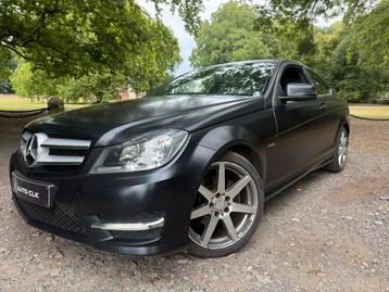 Mercedes C250 CDi  Pack AMG Edition ONE Noir MAT D'origine !, Autos, Achat, Carnet d'entretien, Boîte manuelle, Noir