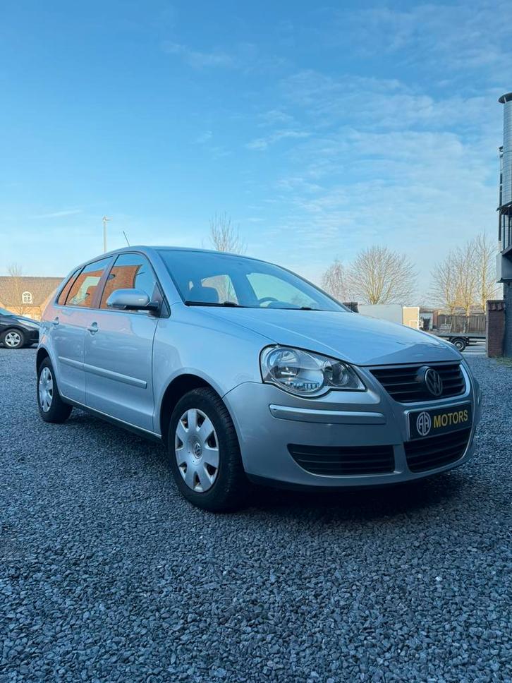 Volkswagen polo. 102000km. Benzine, Auto's, Volkswagen, Bedrijf, Polo, ABS, Airbags, Airconditioning, Centrale vergrendeling, Elektrische buitenspiegels