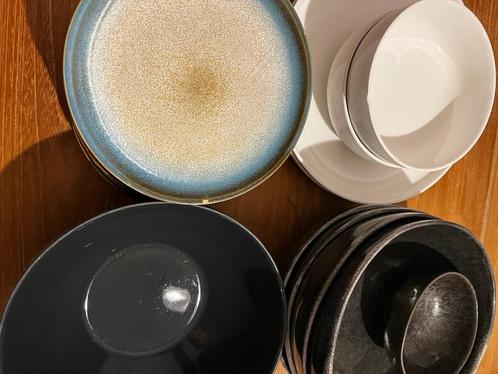 Borden, Huis en Inrichting, Keuken | Servies, Gebruikt, Bord(en), Overige stijlen, Overige materialen, Ophalen