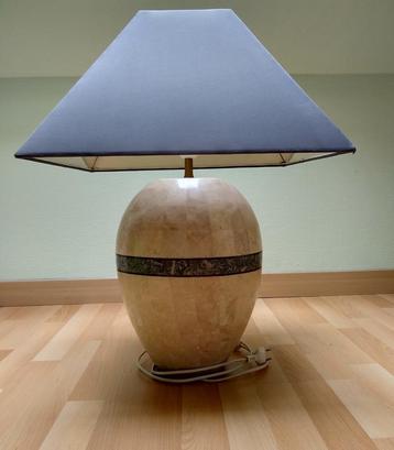 Mooi grote lamp beschikbaar voor biedingen