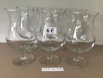 18 sets de 6 verres identiques