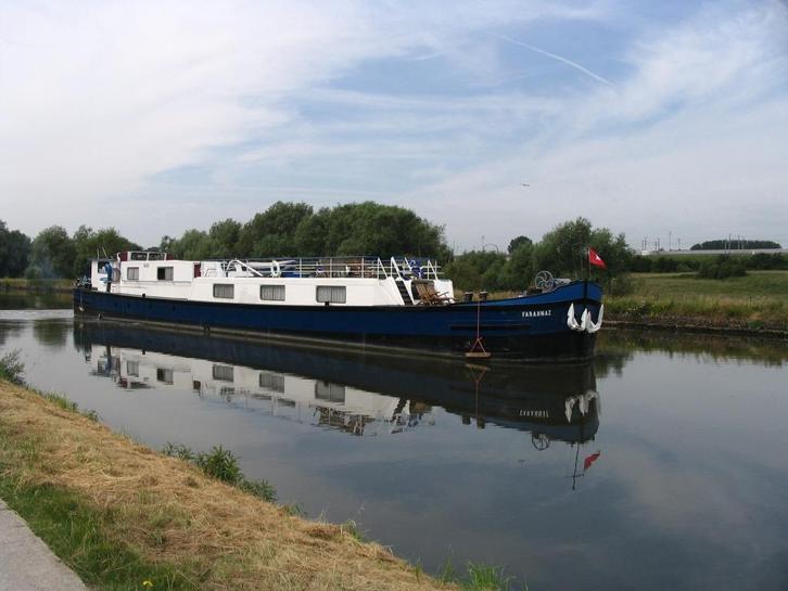 Bootaccommodatie in Brussel, Immo, Op zoek naar een huis