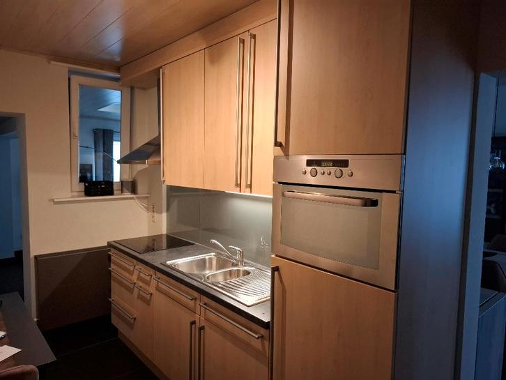 Mooie Moderne houtkleurige +GEDEMONTEERD-DIRECT BESCHIKBAAR, Huis en Inrichting, Keuken | Complete keukens, Zo goed als nieuw