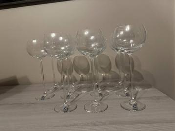 Prachtige set 11 Kristallen witte wijnglazen Christinenhutte beschikbaar voor biedingen