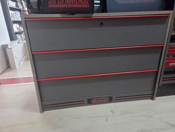 Nintendo opbergkast beschikbaar voor biedingen