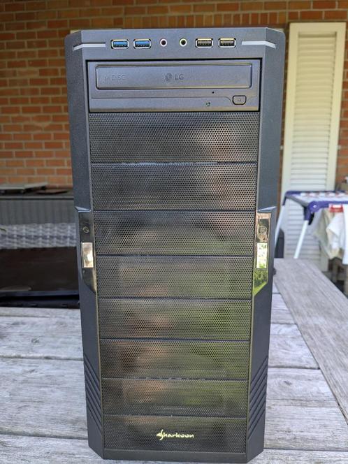 Sharkoon Computer Case, Computers en Software, Computerbehuizingen, Gebruikt, Ophalen