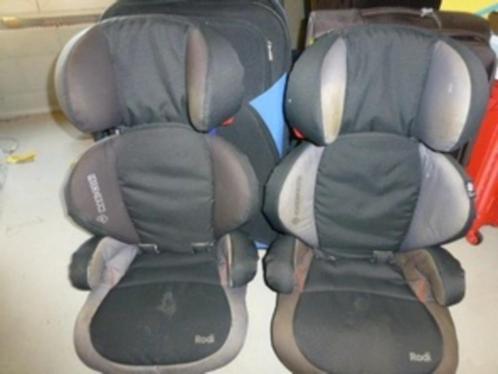 autostoel met rugleuning van Maxi Cosi, Kinderen en Baby's, Autostoeltjes, Gebruikt, Maxi-Cosi, 9 t/m 36 kg, Autogordel, Afneembare rugleuning
