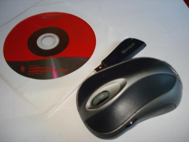 Microsoft Wireless Notebook Optical Mouse 4000 computermuis, Computers en Software, Muizen, Zo goed als nieuw, Muis, Rechtshandig