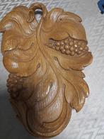 Schotel in de vorm van een druivenblad., Ophalen of Verzenden