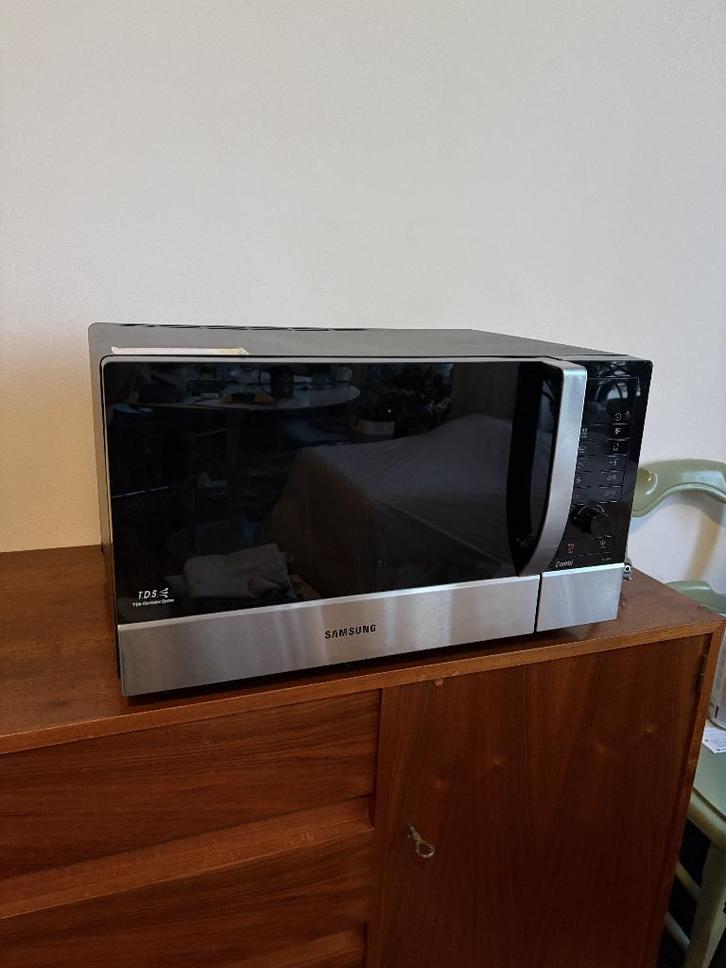 Combi Microgolfoven Samsung, Elektronische apparatuur, Microgolfovens, Gebruikt, Vrijstaand, Combi-microgolfoven, 45 tot 60 cm