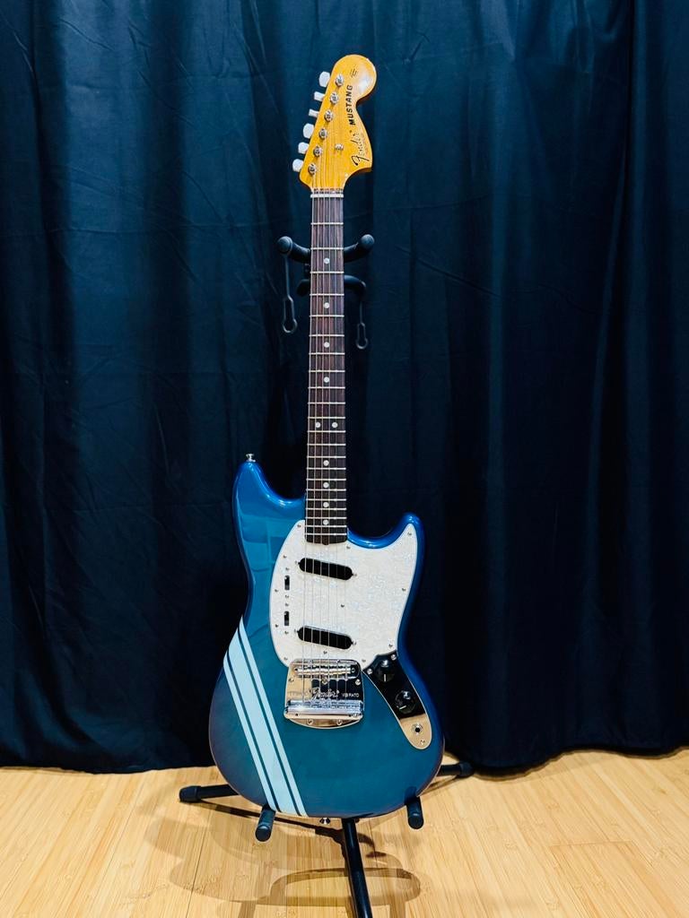 Fender Vintera II 70s Mustang Competition Burgundy, Enlèvement, Comme neuf, Fender