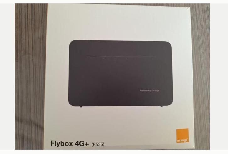 Orange Flybox 4G+ (B535) 4G router/modem – goede staat, Computers en Software, Routers en Modems, Zo goed als nieuw, Router met modem